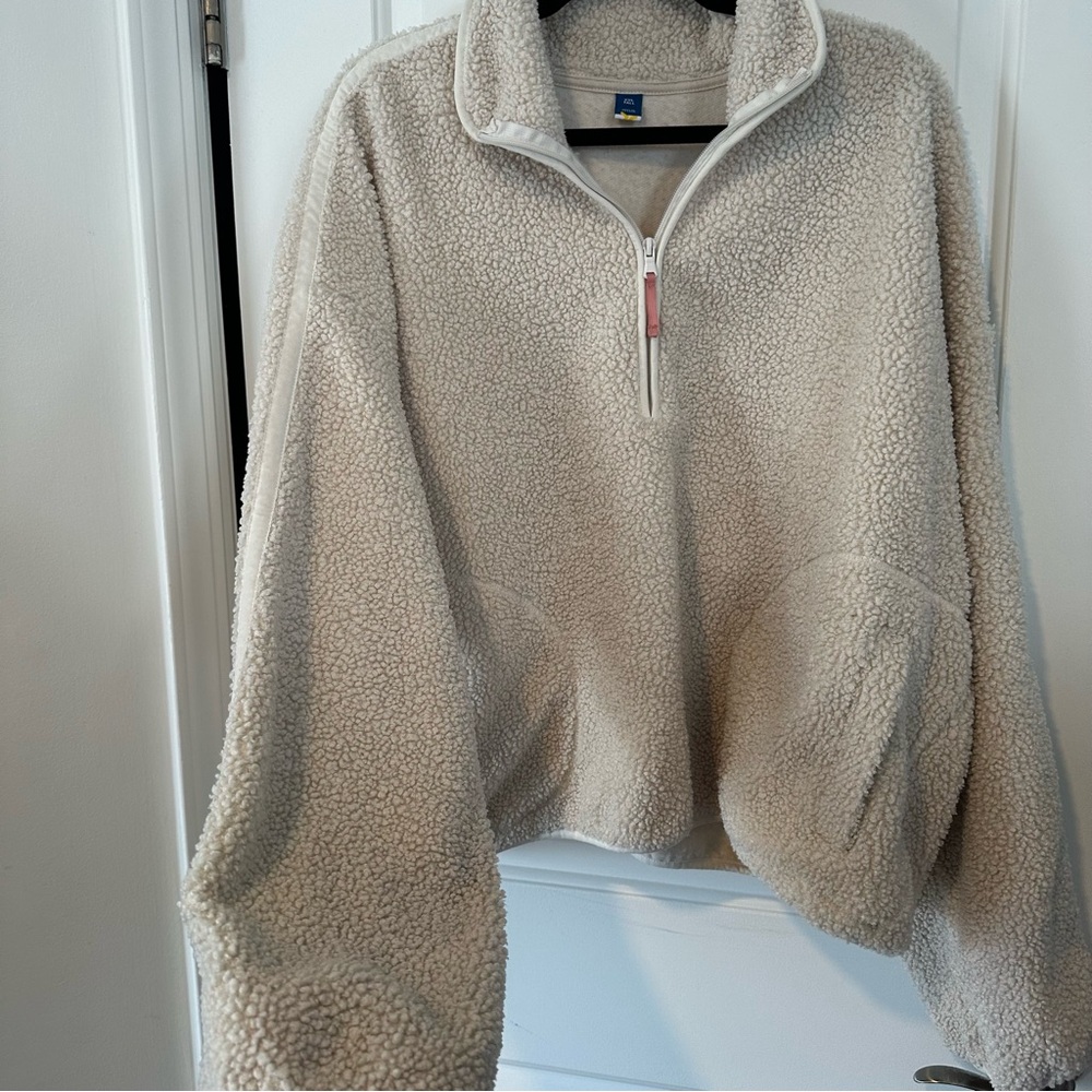 Old Navy Crop Sherpa Quarter Zip Pullover Sweatshirt in Cream - Picture 9 of 11